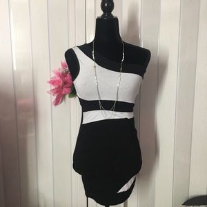 Love Change Black white dress size small juniors
